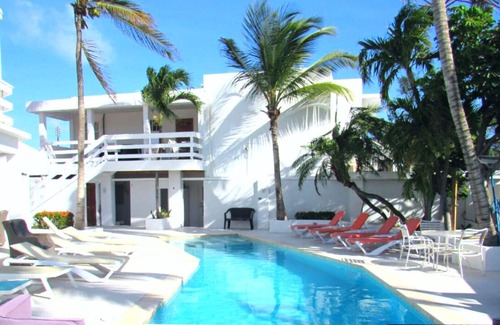 Cunucu Abao Apartment | Inviting Studio in Aruba with Pool, Near Eagle Beach