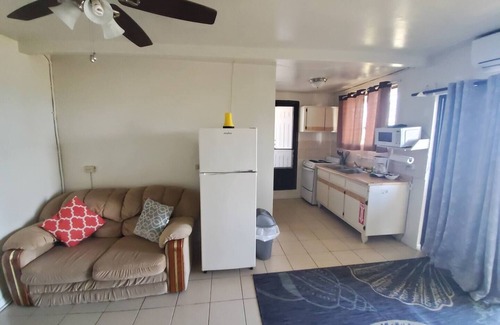 Altona Apartment | Cozy Studio at St. Thomas Sunset Gardens with Breakfast