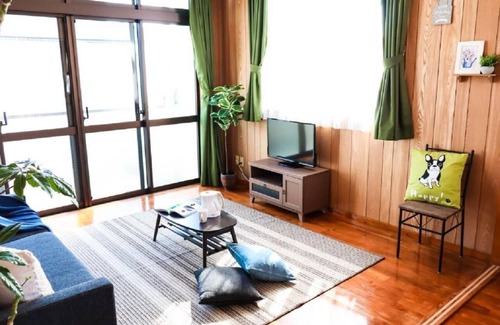 Chatan Apartment | Comfortable Twin Room Near American Village Beach