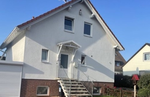 Region Hannover District Apartment | Cozy Non-Smoking Twin Room with Breakfast Included
