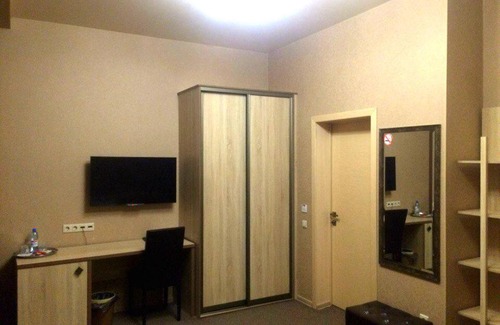 Omsk Hotel | Budget-Friendly Standartoff: Pet & Child Friendly Stay