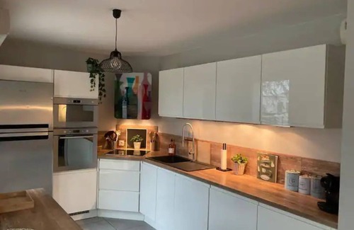 Meyzieu Centre Apartment | Perfect 3-Bedroom Stay with Secure Parking & Terrace