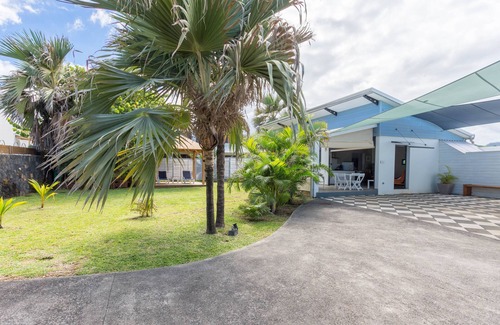 Saint-Pierre De La Reunion House | Unforgettable Stay at Standing Villa by the Sea - 10/10 Rating