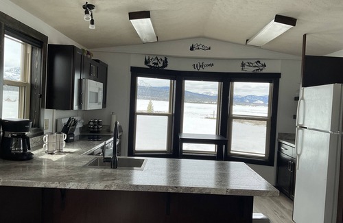 Stanley House | Enchanting Stanley/Sawtooth Scenic Sweet Retreat with Breakfast