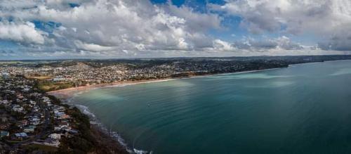 Stanmore Bay House | Beachfront Bliss at Stanmore Bay Beach House - 4 Star Stay