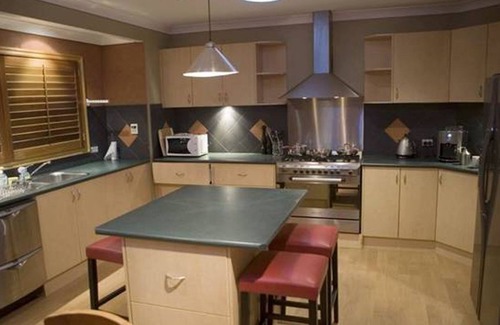Dalcouth House | Stanthorpe Country Resort: Ideal for Family Getaways