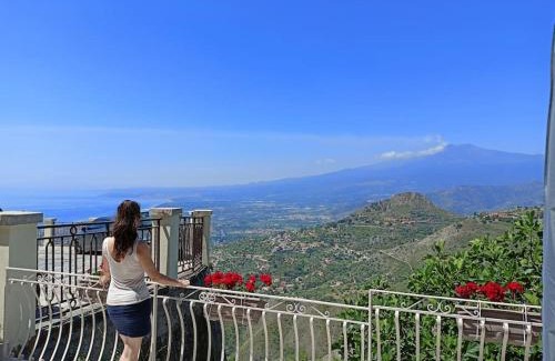 Castelmola Apartment | Elegant Stanza Mylai with Breathtaking Etna Views