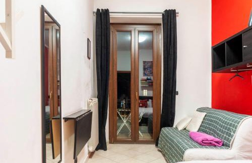 Vittoria House | Charming Room Stanza - Pet Friendly Near City Center
