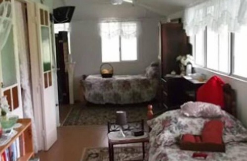 Woolooga Bed & Breakfast | Exceptional Staple House Bed and Breakfast: Family-Friendly Stay