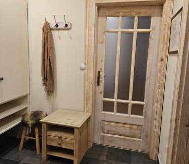 Mala Upa House | Explore Stará škola: Guest Rated 9.6 & Pet Friendly Stay