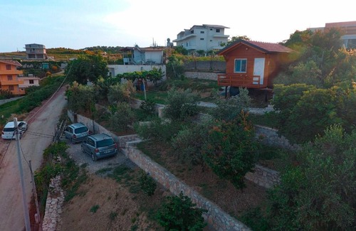 Durres Ski Chalet | Exceptional Panoramic Wood Cabin with Perfect 10/10 Rating