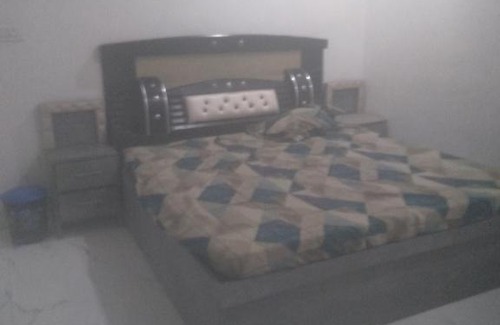 Etawah Hotel | Budget-Friendly Stay at Star Hotel with Hot Tub & Breakfast