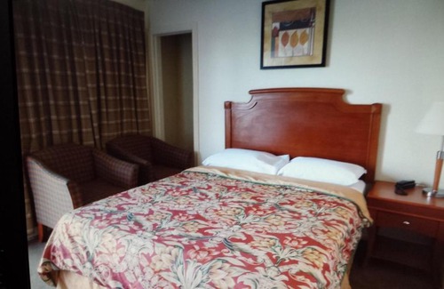 Niagara Falls Hotel | Family-Friendly Star Inn by Elevate Rooms for Memorable Stays