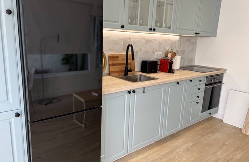 Cascais Apartment | Oceanfront Star Jasmin Little House - Guest Rated 10/10
