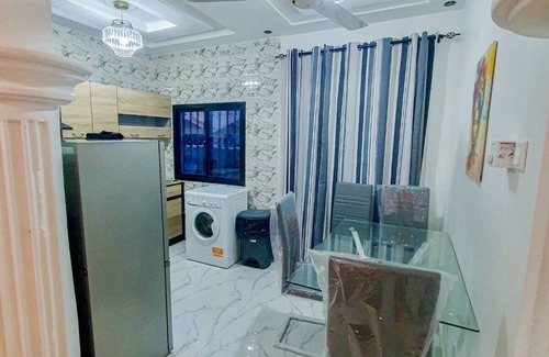 West Coast Division Apartment | Cozy Star Light Apt #3 at The Retreat Apartments