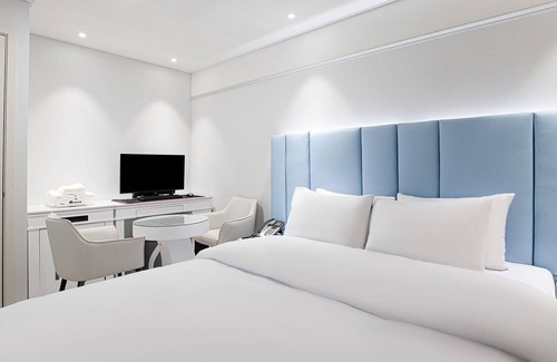 Yeongdeungpo-gu Hotel | Star Light: 10/10 Rated with Spa and Breakfast Included