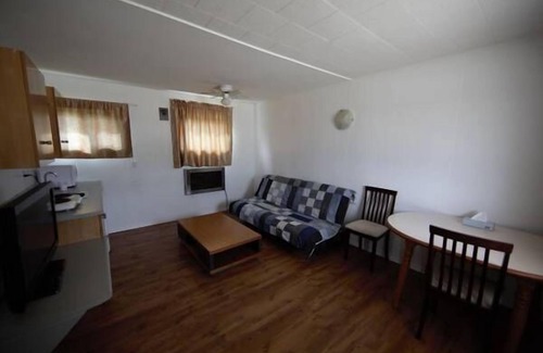 Morden Hotel | Budget-Friendly Star Motel with Family Amenities Await