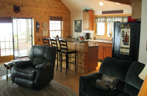 Sidney Cottage | Unforgettable Star Point on Snow Pond with Pool & Views
