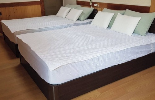 Jeonju House | Tranquil Star Rest Hanok: Spa & Breakfast Awaits You