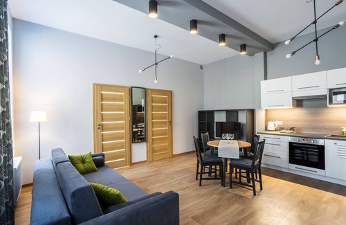 Czestochowa Apartment | Inviting Stara Kamienica Dąbrowskiego in Częstochowa