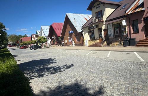 Tylicz Apartment | Pet-Friendly Retreat at Stara Piekarnia - Rated 9.3/10