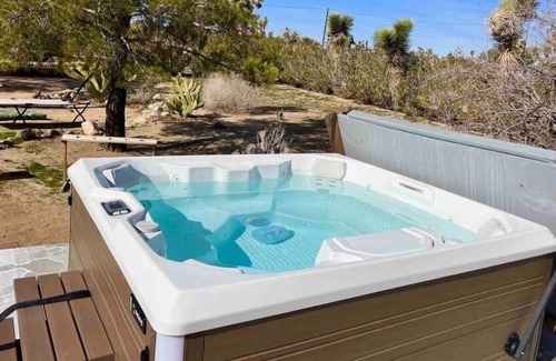 Yucca Valley House | Family-Friendly Starbath Cabin with HotSpring Salt Spa