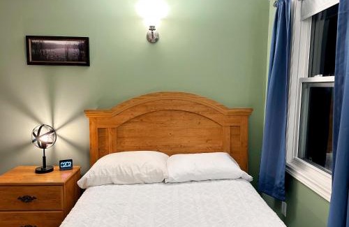 Norman's Cove-Long Cove House | Cozy Starboard Suite at The Homestead Oceanfront