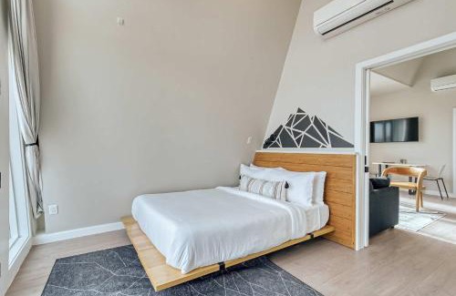 Study Butte-Terlingua Apartment | Stardust Big Bend A-Frame #9: Family-Friendly Getaway