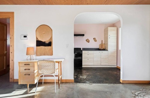 Yucca Valley Cabin | Cozy Stardust Homestead: Family-Friendly Getaway in Joshua Tree
