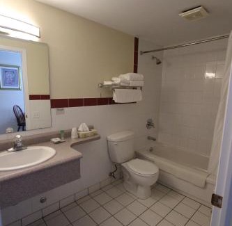 Timberlea Hotel | Welcoming Stardust Motel - Timberlea: Family & Accessible Stays