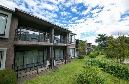 Kokonoe Cabin | Family-Friendly Stardust Village Hossyo with Hot Tub & Breakfast