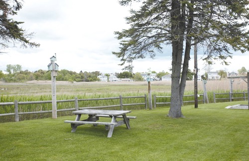 Ogunquit - Wells House | Exceptional Starfish 2 Bedroom Retreat on Moody Beach