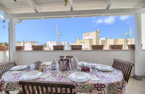 Santa Maria di Leuca House | Oceanfront Bliss at Starfish Apt - 4-Star Rated Retreat