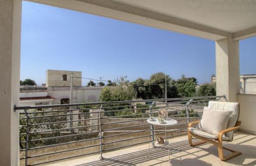 Santa Maria di Leuca House | Oceanfront Bliss at Starfish Apt - 4-Star Rated Retreat
