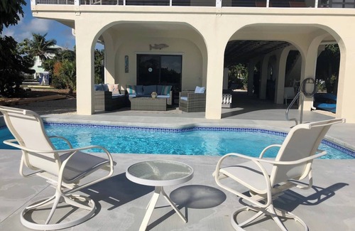 Little Torch Key House | Experience Oceanfront Bliss with Private Pool & Kayaks