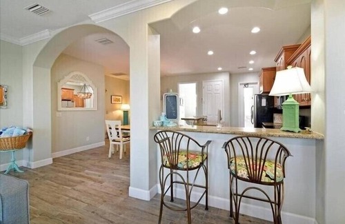 Bradenton Beach Villa | Starfish West Villa: Private Pool Steps from the Beach