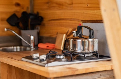Axedale House | Unforgettable Stargazer Experience with Kitchen Amenities