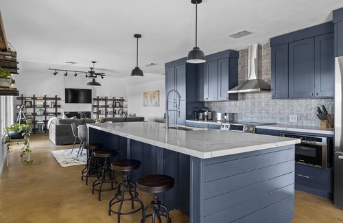 Dripping Springs House | Stargazer Ranch House Haven: Unforgettable Views Await