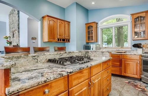 Hammondsport House | Cozy Stargazer Retreat: Relax by the Fireplace & Spa