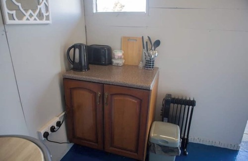 West Buckland RV Rental | Unwind with Stargazing, Wood Fires & a Relaxing Hot Tub