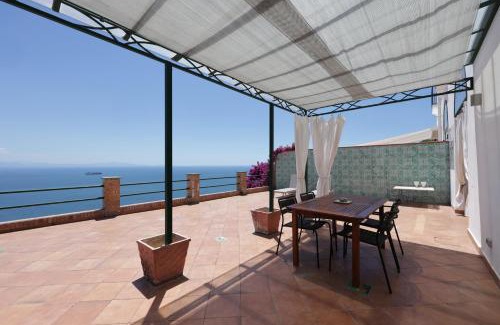 Raito House | Starhost - Albarosa, seaview terrace and parking