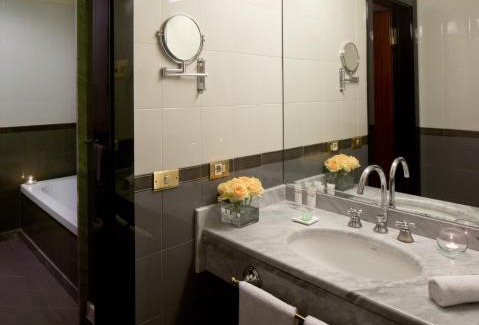 Oltretorrente Hotel | Discover Comfort at Starhotels Du Parc - 4-Star Stay!