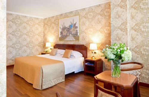 Oltretorrente Hotel | Elegant Starhotels Du Parc: 4-Star Comfort & Family Friendly