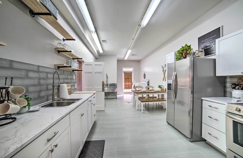 Starkville House | Explore Starkvegas Clubhouse - Steps from MSU Campus!