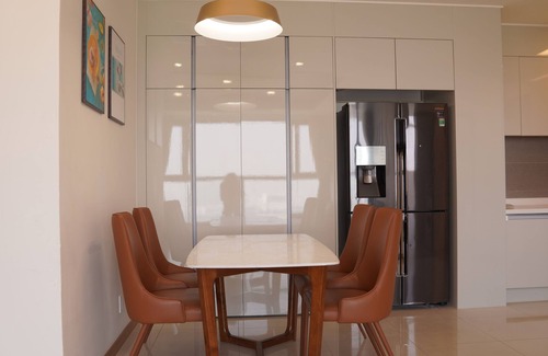 Bac Tu Liem Apartment | Discover Anstay Deluxe: Family-Friendly West Lake Retreat