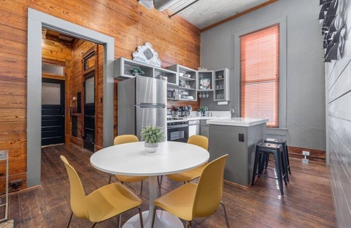 Downtown Apartment | Historic Starlet Hotel in Downtown Bryan - Family Friendly