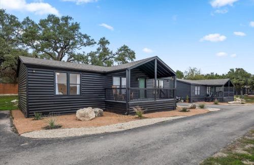 Canyon Lake House | Discover Starlight Horizon K - A Pet-Friendly Retreat