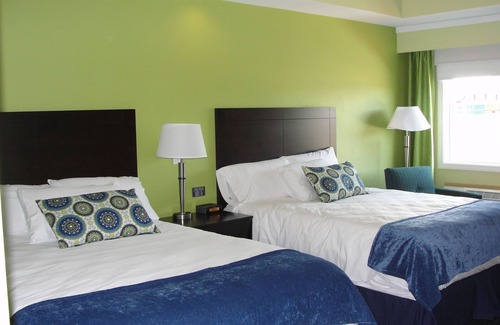 Malletts Bay Hotel | Exceptional Starlight Inn: Family-Friendly with Breakfast