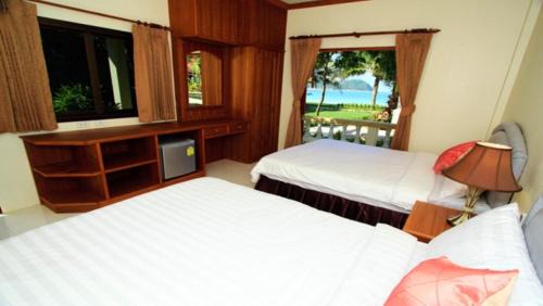 Ko Pha-ngan Resort | Relaxing Oceanfront Starlight Resort Koh Phangan Escape