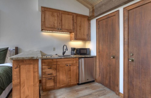 Purgatory Condo | Perfect Ski Retreat with Pool, Hot Tub & Golf Course Access